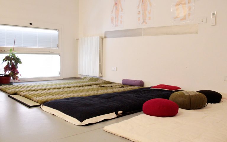 sala shiatsu e yoga di associazione in lak'ech